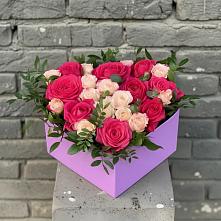 Цветочная композиция из Розы в коробке #REPLACE_PRED# Лоо