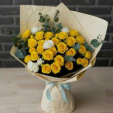 Букет цветов из:  Розы в Лоо