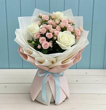 Букет цветов из:  Розы в Лоо