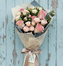 Букет цветов из:  Розы в Лоо