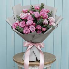 Букет цветов из:  Розы в Лоо